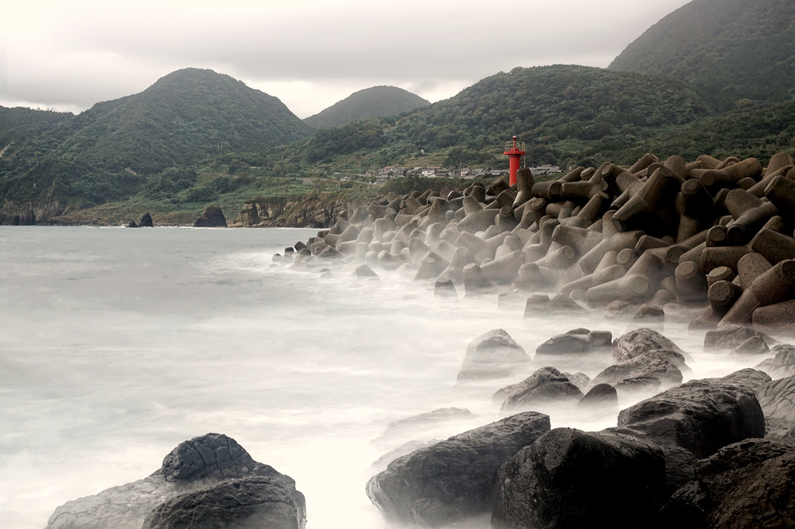陰天竹野漁港 雲層下的另一種風景（京都府）