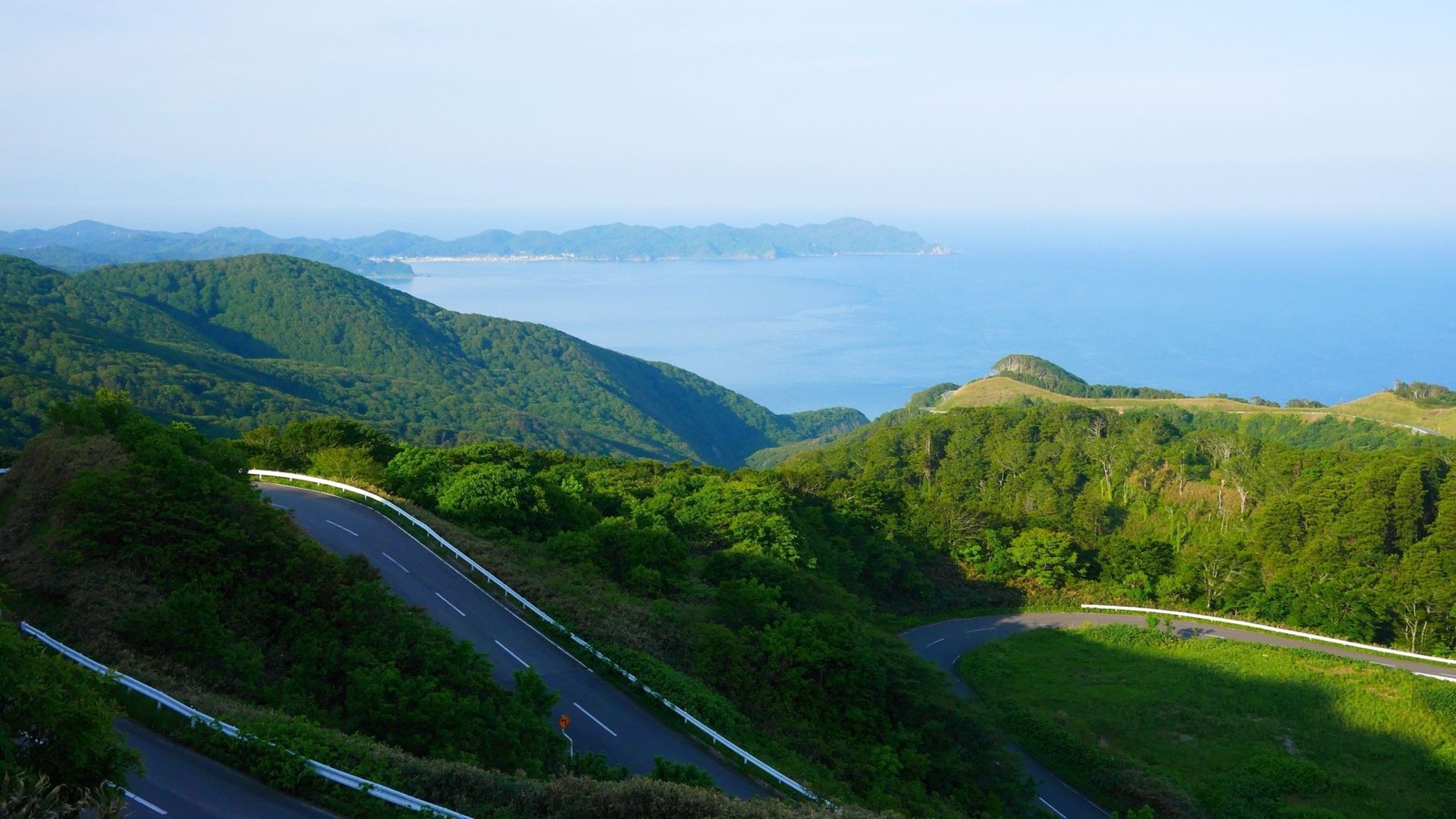 青森龍泊線：蜿蜒山路裡的野性相遇（青森県）