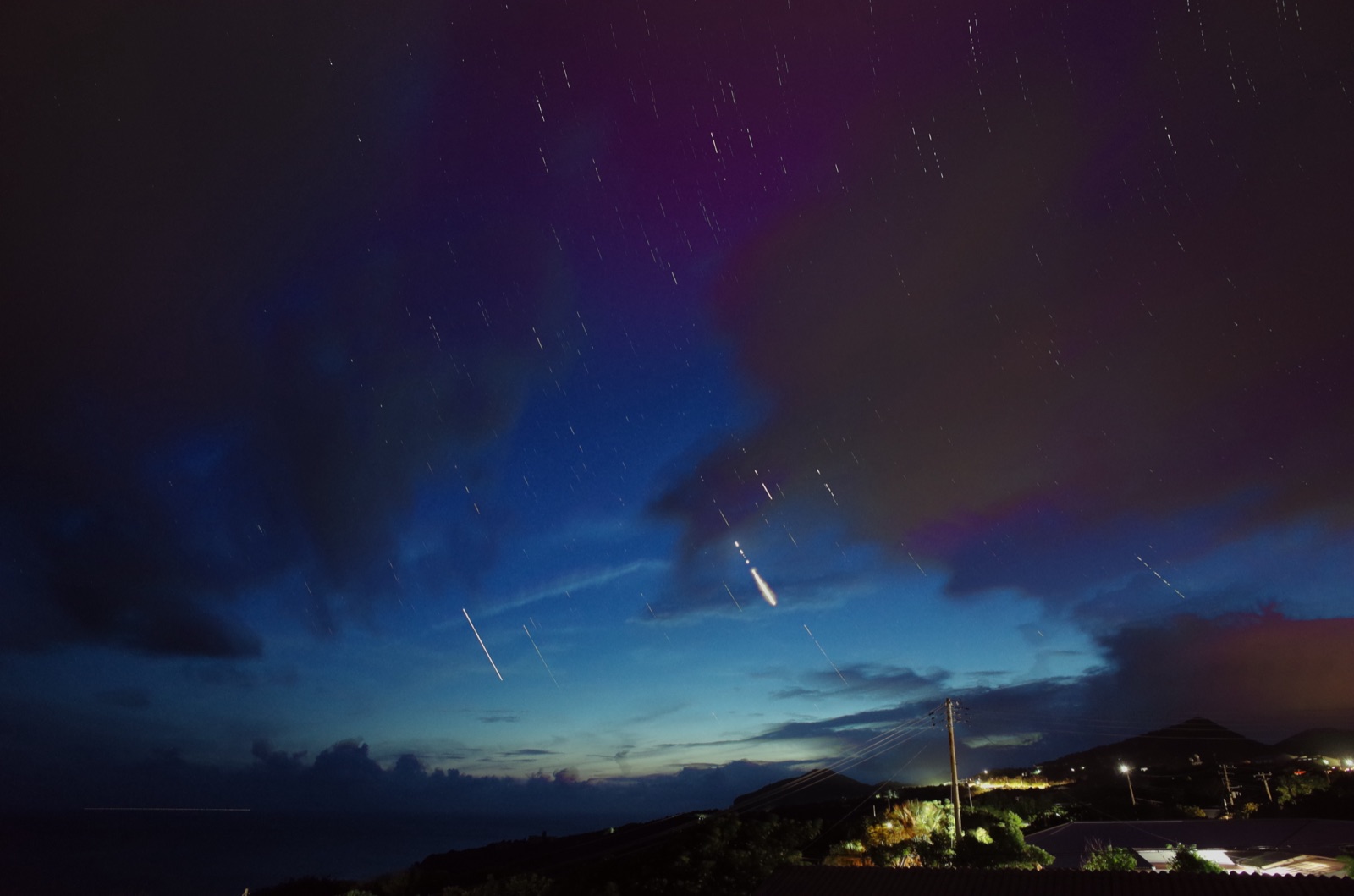 夕暮時分，星辰降臨八丈島（東京都）