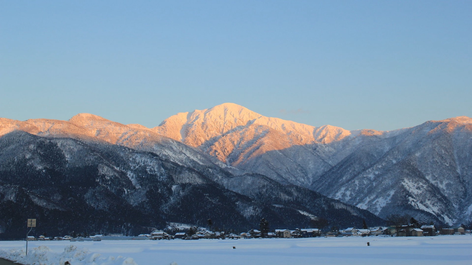 冬日荒島嶺 日本百名山的靜謐風姿（福井県）