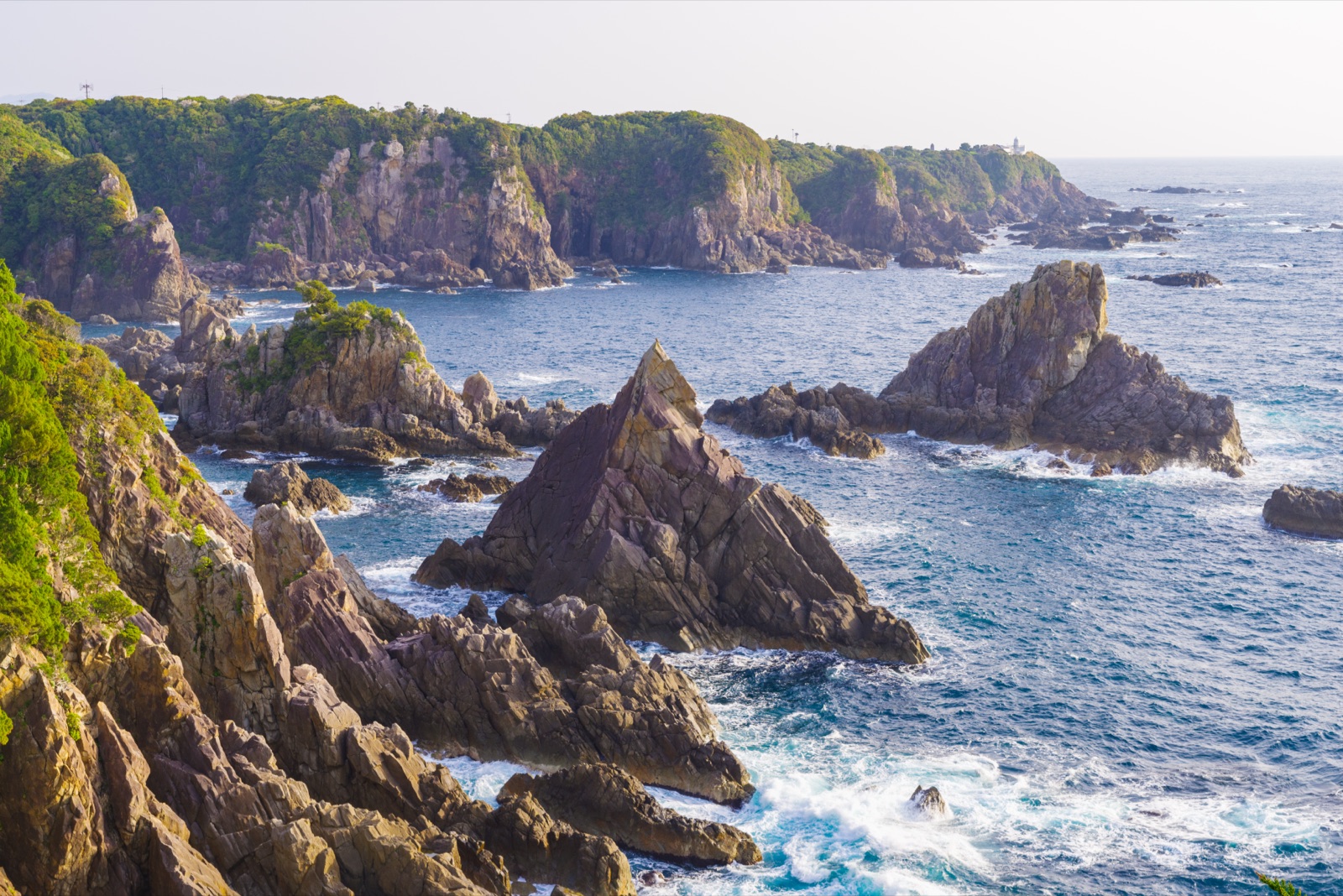 和歌山縣海金剛的崖岸風景（和歌山県）