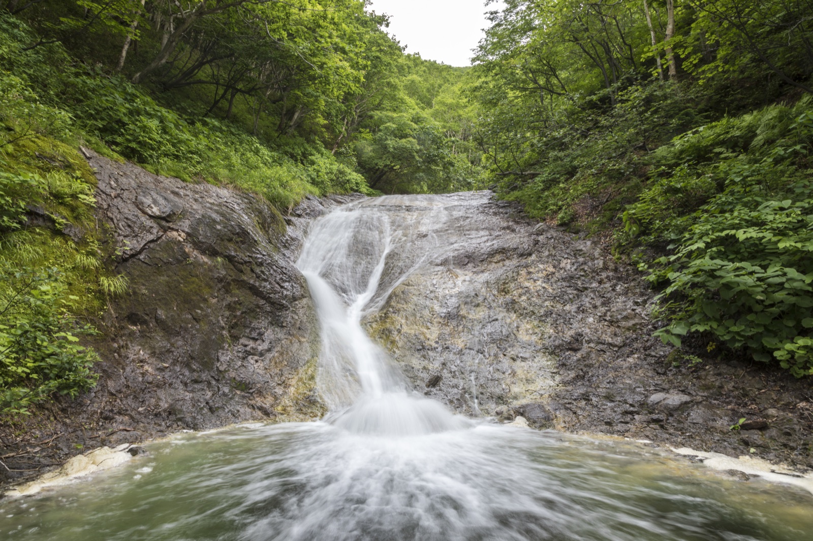 北海道神之水溫泉瀑布 卡姆伊瓦卡的地熱奇景（北海道）