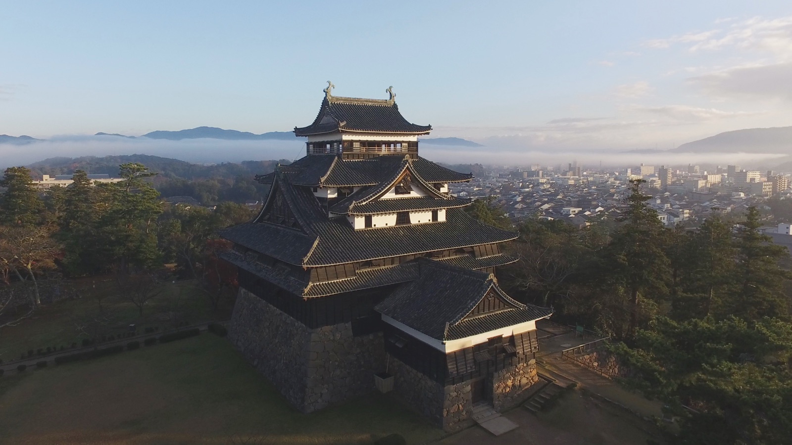 松江城：島根縣的古城風韻（島根県）
