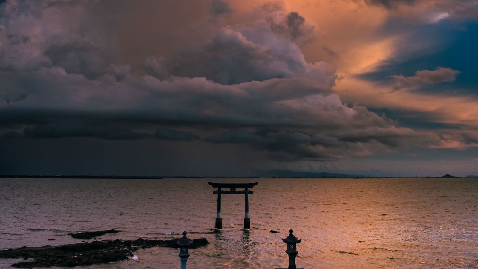 不知火海邊的夏日午後——熊本八代的雲雨之景（熊本県）