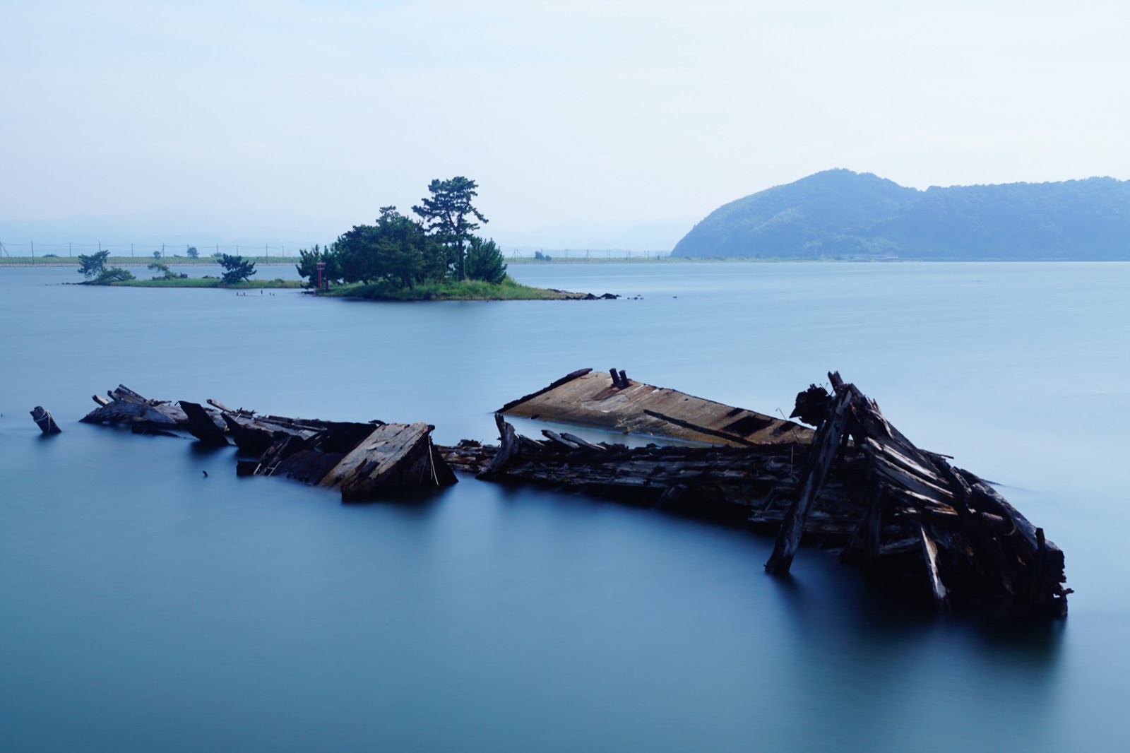 大根島的靜默——半世紀廢船的沉默證詞（島根県）