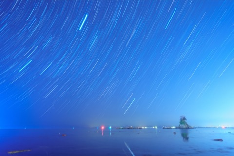 富山縣雨晴海岸的寧靜時刻（富山縣）