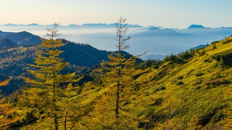 澀峠秋日：雲海與北阿爾卑斯山的對話（長野縣）