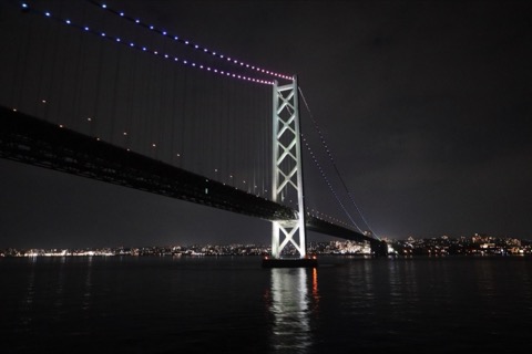 兵庫縣明石海峽大橋的壯闊景致（Nakai_Chan 攝）