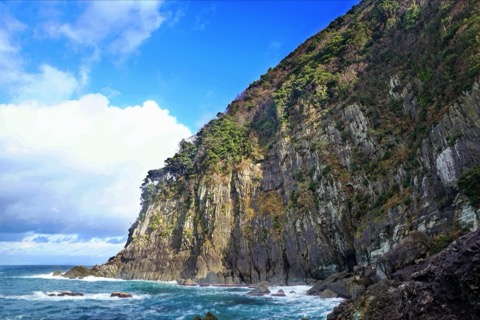兵庫猫崎半島 斷崖如要塞的西側風景（兵庫縣）