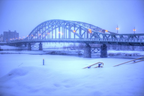 雪白河畔古橋靜卧北海道（Charlie_or_Y-N 攝）