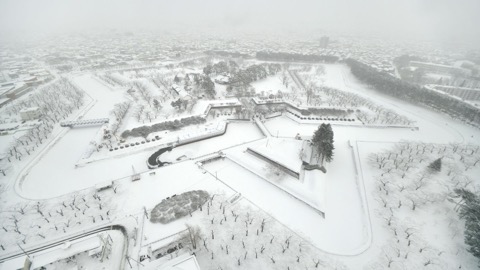 北海道五稜郭 雪幕中的星形輪廓（北海道）