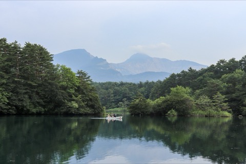 毘沙門沼畔與磐梯山的相遇（福島縣）