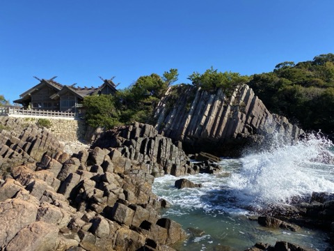 宮崎古社：蒼浪拍岸，細石靜默（宮崎縣）