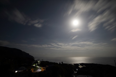八丈島的夜 滿月獨占天幕（東京都）