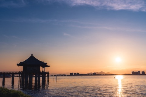 滋賀縣浮御堂的靜謐倒影（滋賀縣）