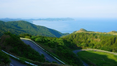 青森 龍泊線國道339號 髮夾彎相連的景觀道路（青森縣）