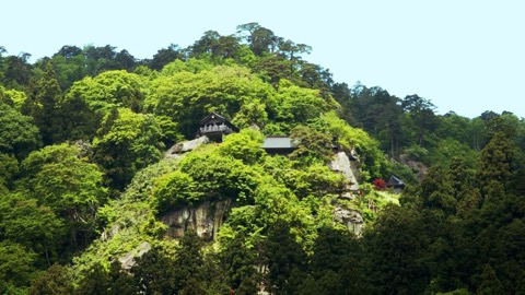 山形縣立石寺的靜謐風景