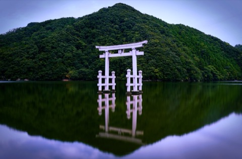 兵庫縣樂樂浦嚴島神社 鏡面水世界（兵庫縣）