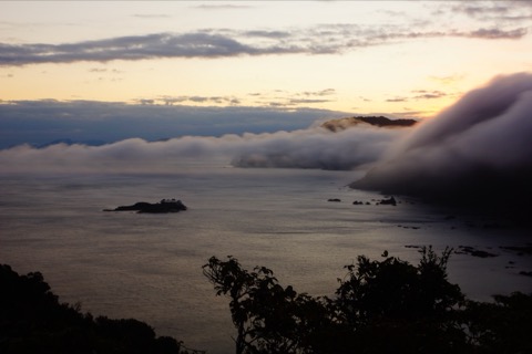 城崎町　竜宮城(噴き出す雲海)