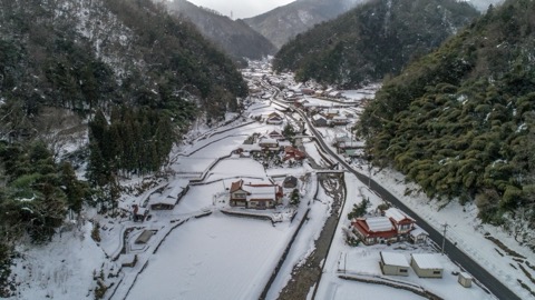 島根廢線車站前 時光停駐的鄉裡風景（島根縣）