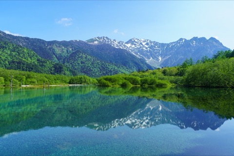 鏡面山水．上高地大正池的靜謐之美（長野縣）
