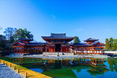 京都府平等院鳳凰堂的靜謐佇立（京都府）