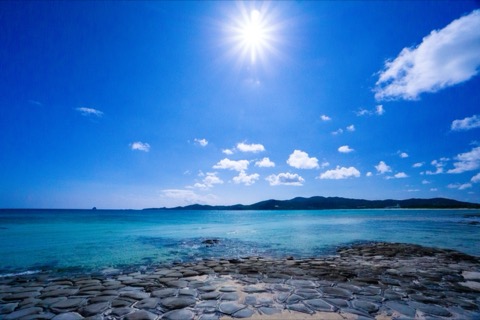 沖繩久米島　奧武島的五角形石板（沖繩縣）