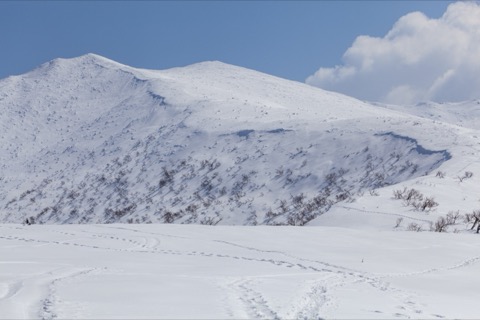 北海道海別嶽：靜謐山嶽風景（北海道）