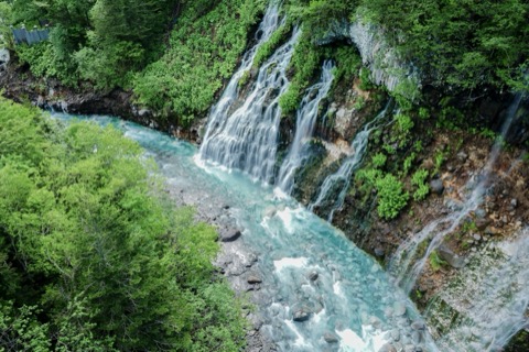 北海道白鬚瀑布的靜謐之美（北海道）