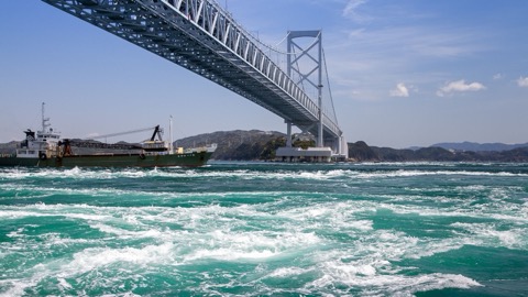 德島春潮 大鳴門橋下的漩渦奇景（德島縣）