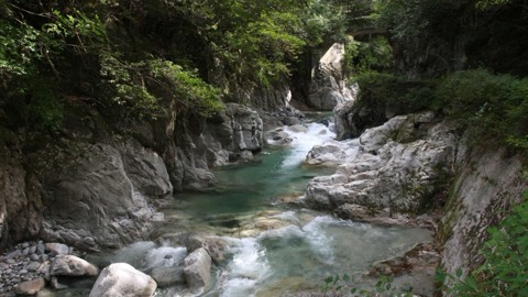 鈍川渓谷
