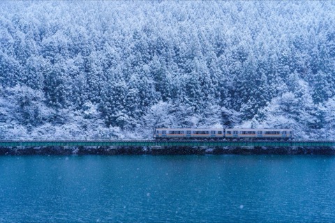 岐阜縣下原水庫湖面靜謐（岐阜縣）