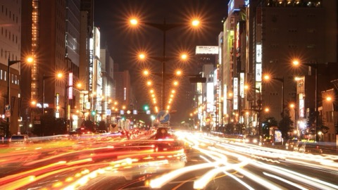 北國繁華街夜景 國道三十六號線的光影交織（北海道）