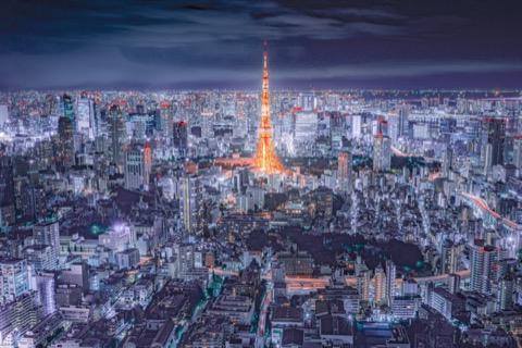 東京塔的橙色光芒 溫柔籠罩不夜城