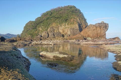 兵庫今子浦｜礁石海灘的夏日靜謐（海岸）