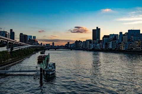 駒形橋上,隅田川的暮色（東京都）