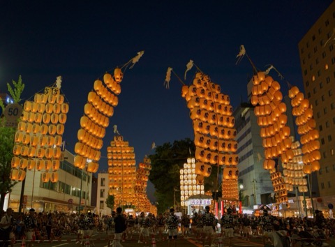 秋田的夜空 金黃稻穗閃閃生輝（秋田縣）