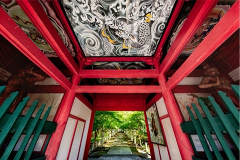 高山寺的山門框景——兵庫秋日漫步