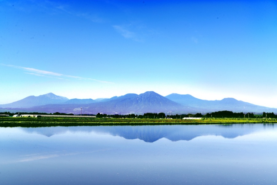 二原から眺める霧島連山（初夏）（宮崎県）
