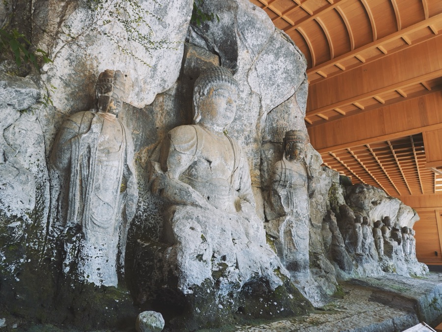 国宝臼杵石仏 / ホキ石仏第二群（大分県）