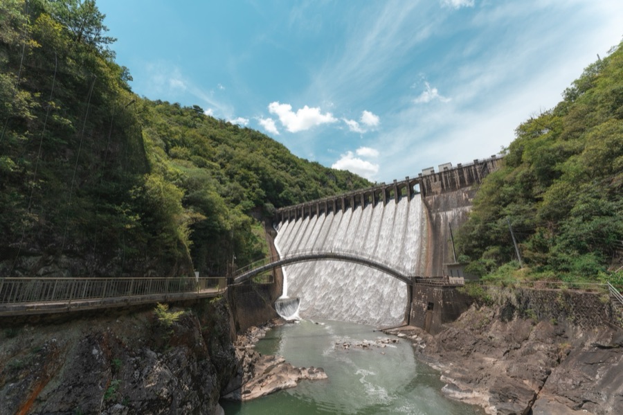 千苅ダム「近代水道百選」(兵庫県)
