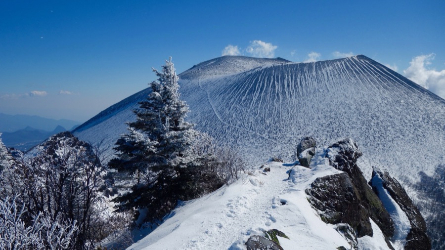 ガトーショコラの浅間山（長野県）