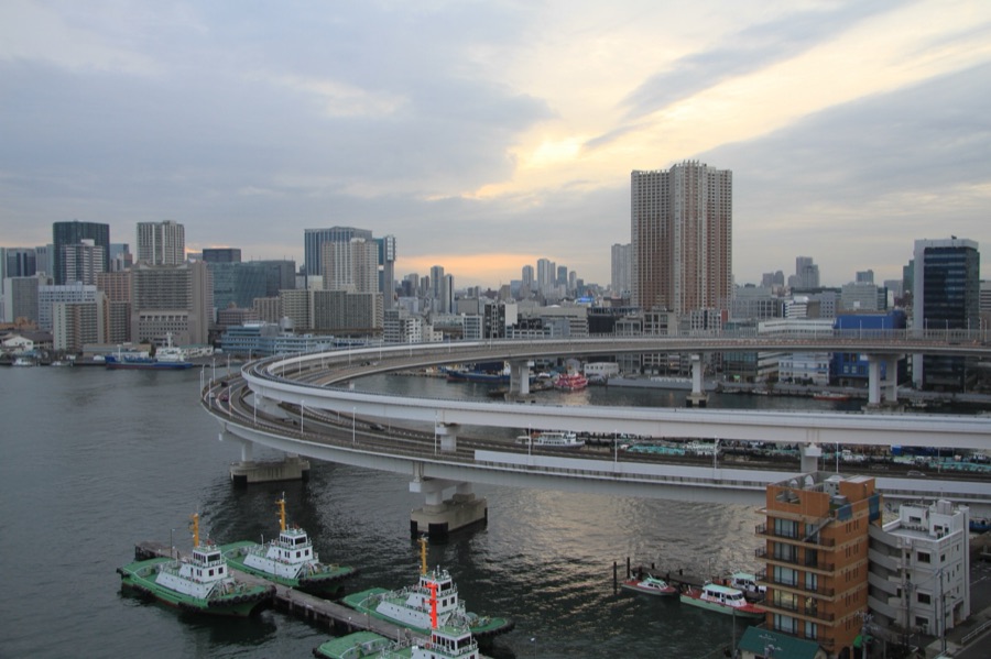東京　レインボーブリッジ遊歩道芝浦側からの景観（東京都）